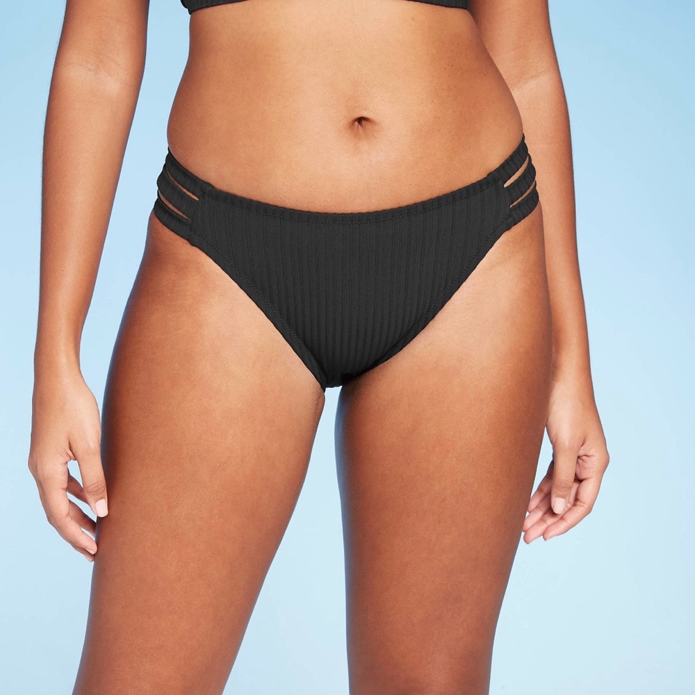 🌸 Ribbed Strappy Side Cheeky Bikini Bottom